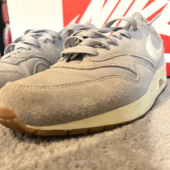 Nike Air Max 1 Essential Matte Silver Grey 537383 015 Size Men's 10 Rare - Picture 3 of 4